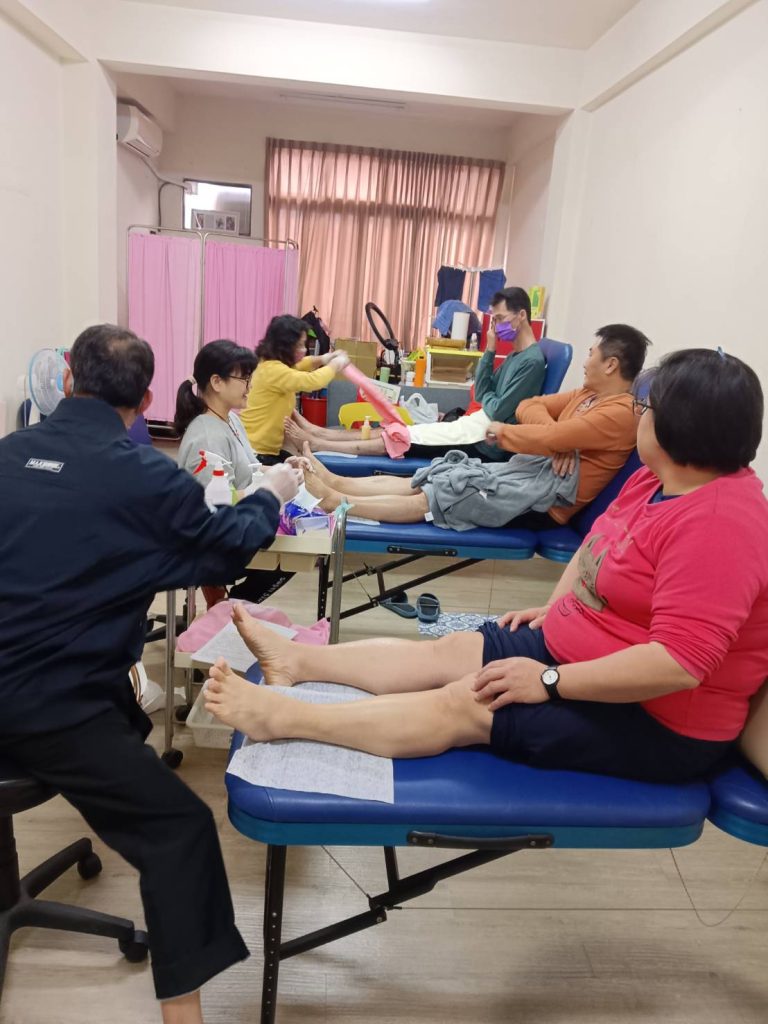 勞工教育-嘉義友會-腳底按摩實務操作